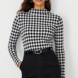 BNWT Ann Taylor Houndstooth blouse. Cleaning out my closet. Make me an offer.